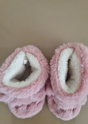 Kız Çocuk Pembe Kürklü Nakışlı Ev Terliği panduf 21 numara - Görsel 5