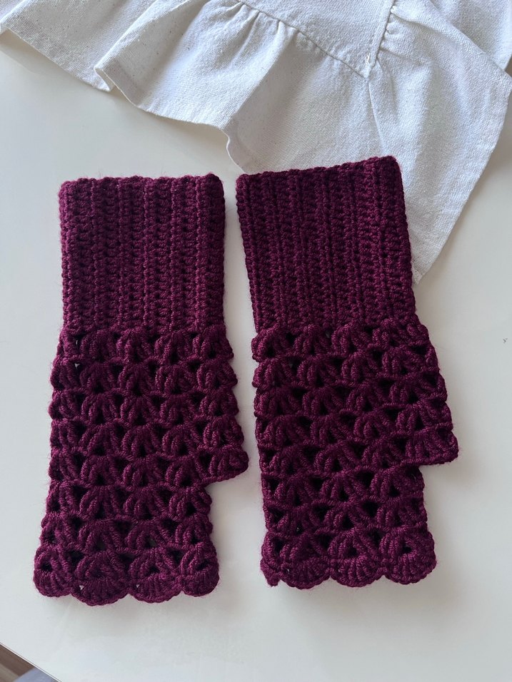 Bordo Dantel Detaylı Örgü Kadın Eldiveni - Görsel 4