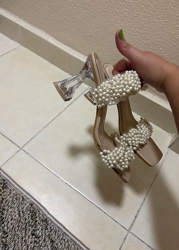 İnci Detaylı şeffaf Topuklu Terlik - Görsel 4