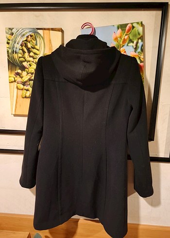 Siyah Kapüşonlu KAŞE Kaban - Görsel 2