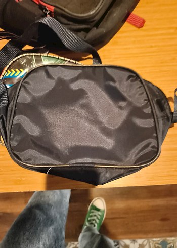 2adet biri Örümcek Adam . biri Şimşek McQueen Çocuk beslenme - Görsel 2