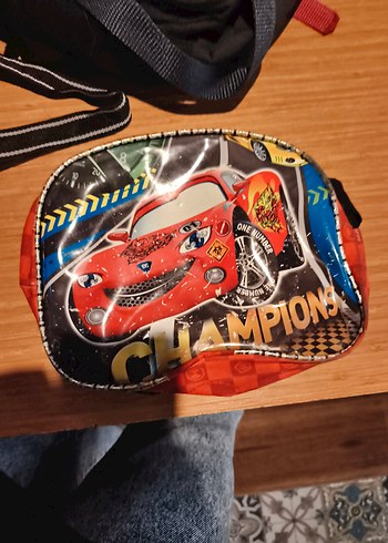 2adet biri Örümcek Adam . biri Şimşek McQueen Çocuk beslenme - Görsel 3