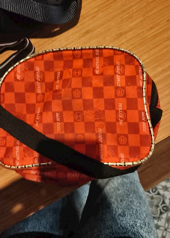 2adet biri Örümcek Adam . biri Şimşek McQueen Çocuk beslenme - Görsel 4