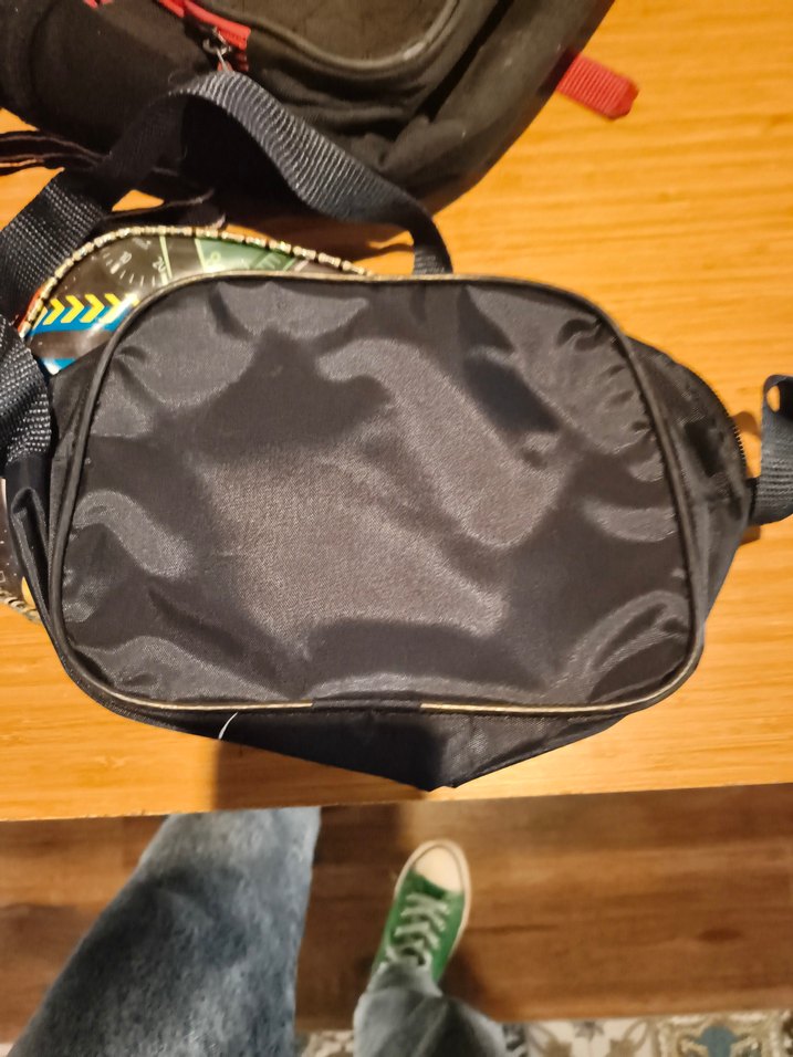 2adet biri Örümcek Adam . biri Şimşek McQueen Çocuk beslenme - Görsel 2