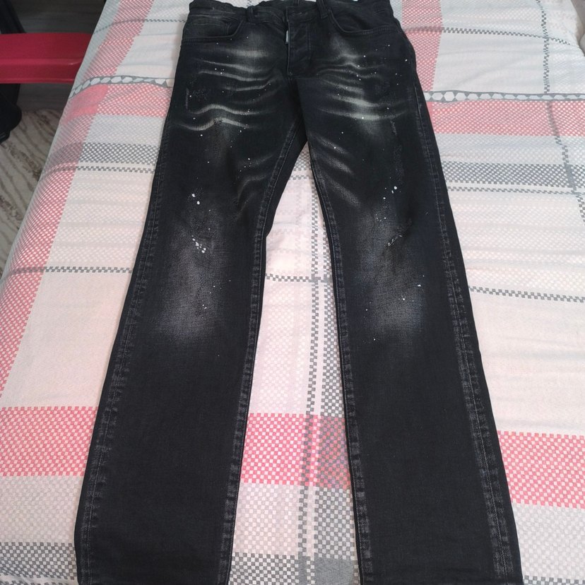 Siyah Denim Jean  Şıklık ve Rahatlık Bir Arada — görsel 3/5