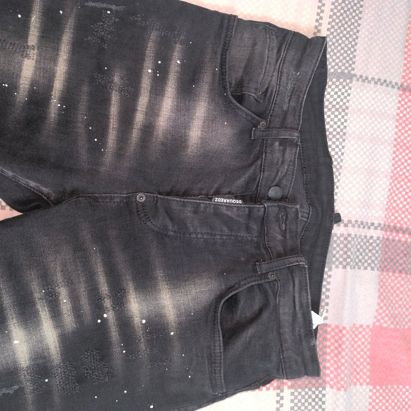 Siyah Denim Jean  Şıklık ve Rahatlık Bir Arada — görsel 5/5