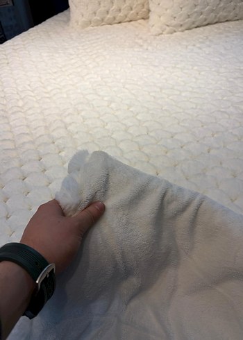 Merinos Diamond Tavşan Tüyü Kadife Battaniyeli Yatak Örtüsü - Görsel 2