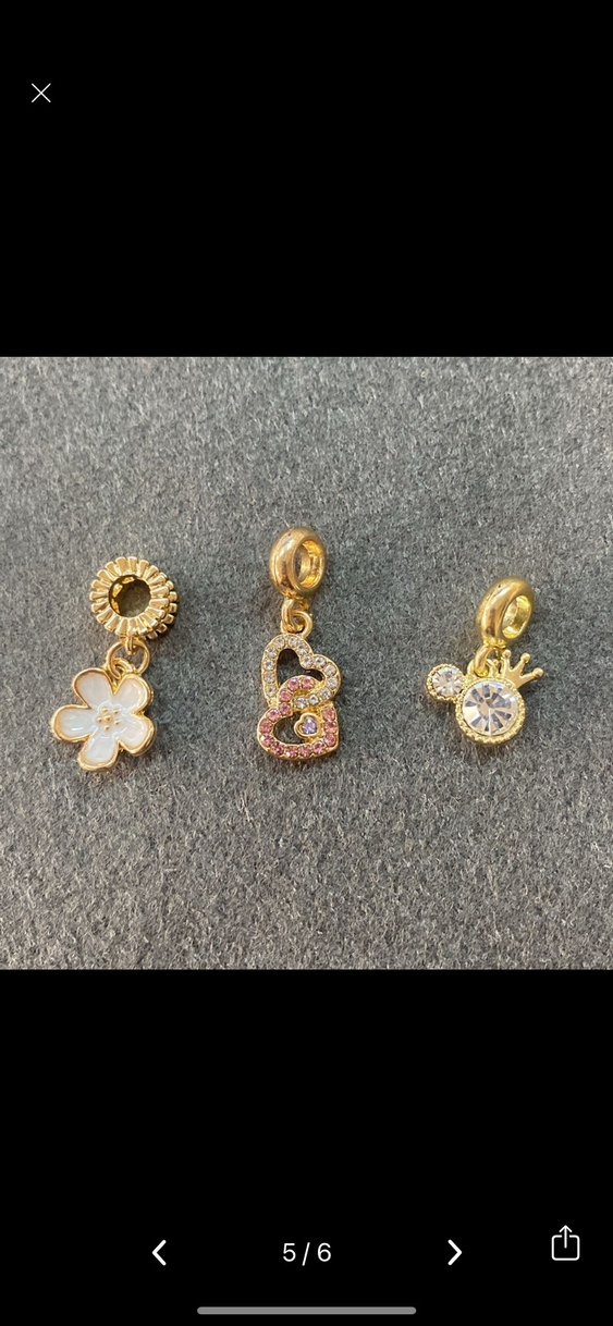 Renkli İşlemeli Boncuklu Kadın Charm - Görsel 2