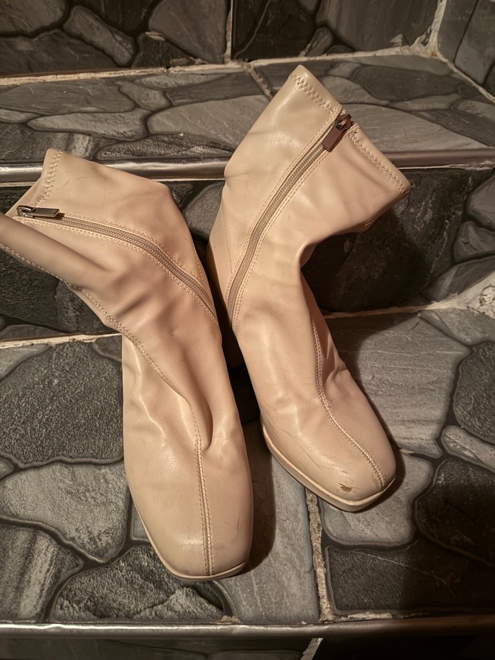 Bej Deri Fermuarlı Kadın Topuklu Bot - Görsel 3