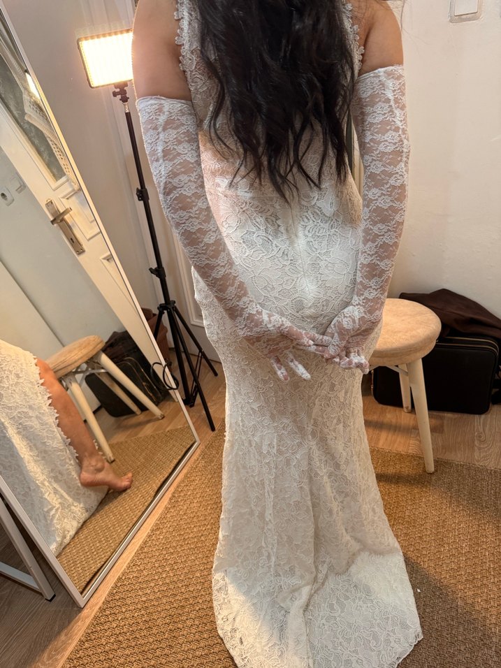 Dantel Detaylı Beyaz Straplez Nikah Gelinlik - Görsel 3