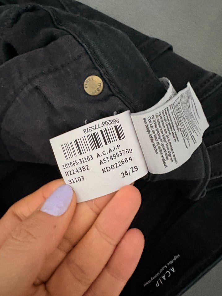 Siyah Dar Kesim Denim Pantolon - Görsel 3