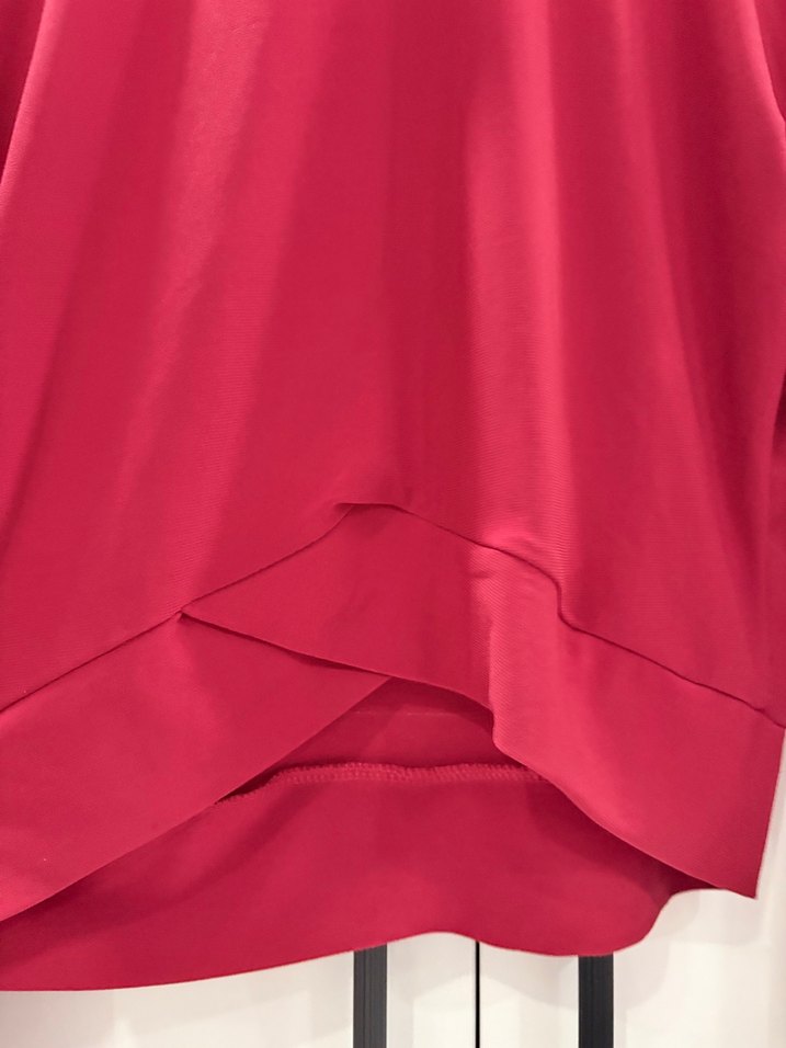 Kırmızı Yüksek Yakalı Kadın Bluz - Görsel 3