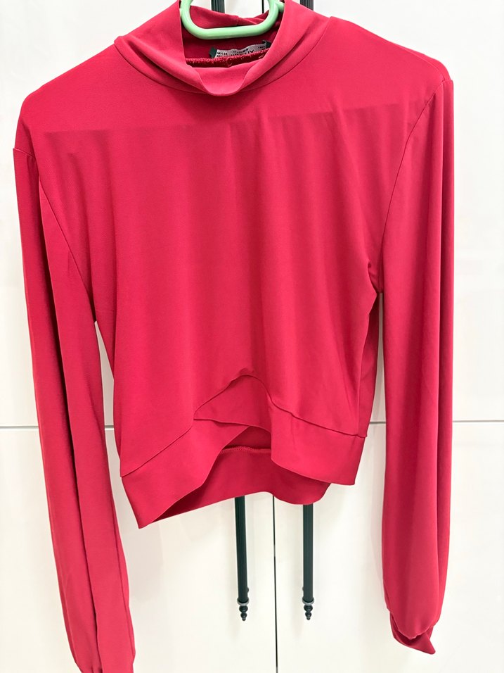 Kırmızı Yüksek Yakalı Kadın Bluz - Görsel 4