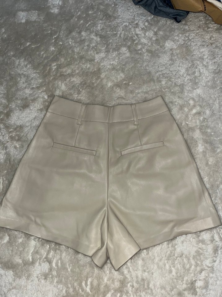 Bej Deri Mini Şort - Görsel 3