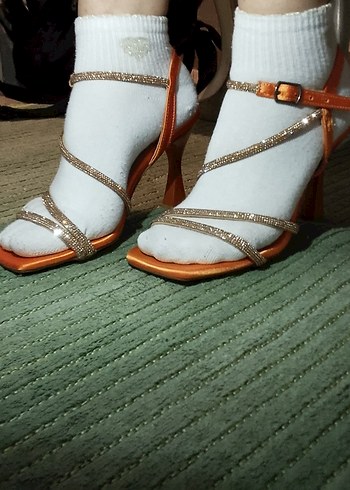 Parlak Stiletto Topuklu Kadın Ayakkabı - Görsel 6