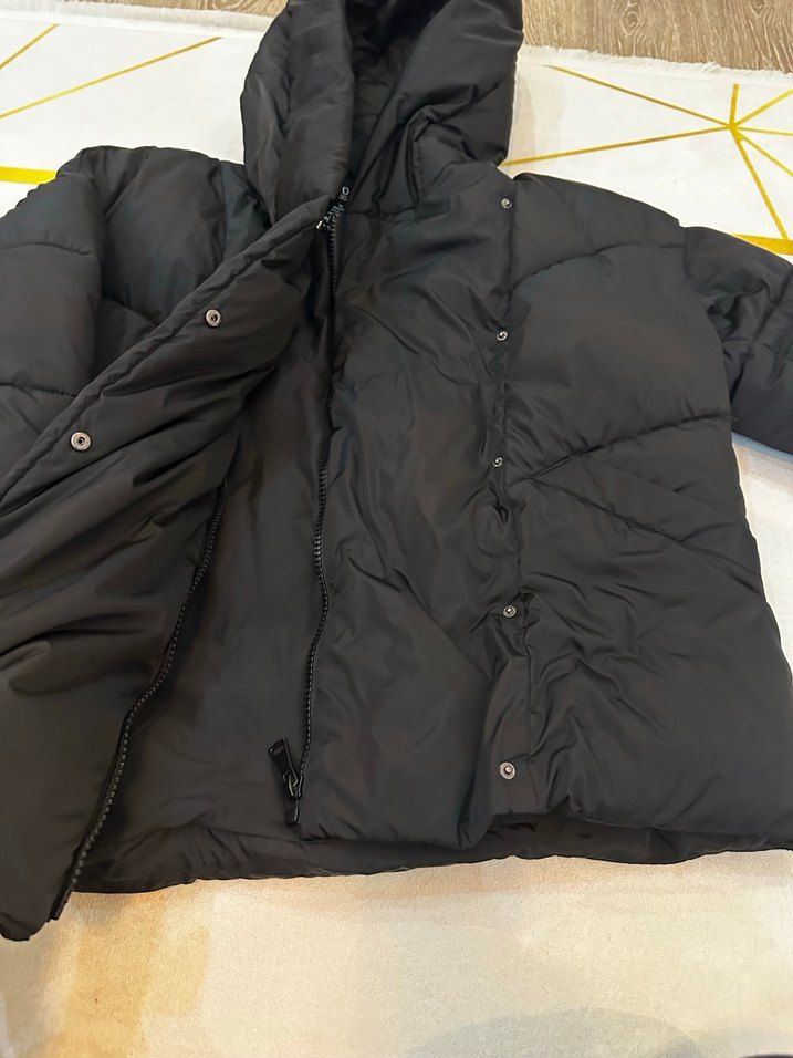 Kadın siyah oversize şişme mont - Görsel 4