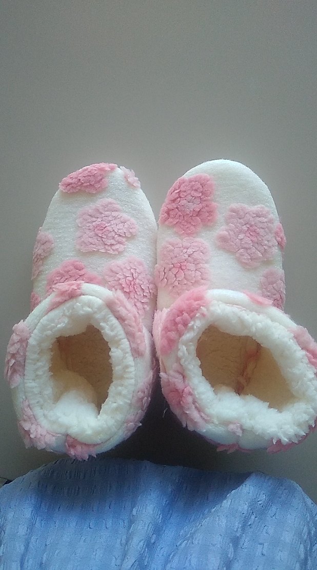 Çiçek Desenli Ponduflu Terlik - Görsel 3