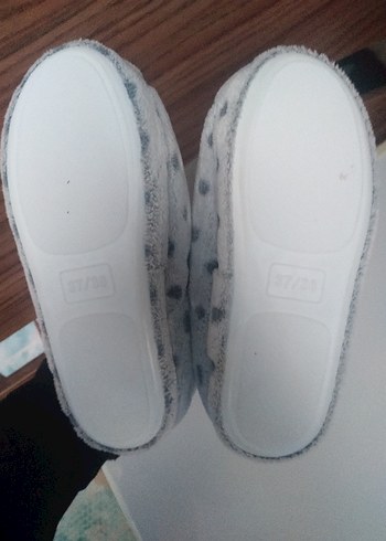 Gri Puantiyeli ve Pembe Kurdaliyeli Panduf - Görsel 3