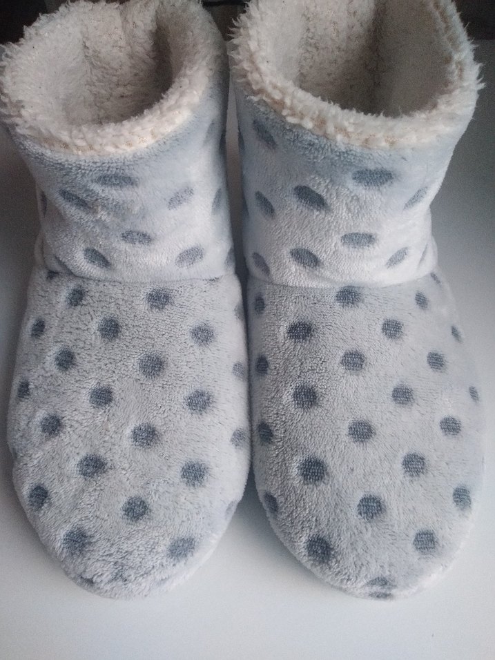 Gri Puantiyeli ve Pembe Kurdaliyeli Panduf - Görsel 5