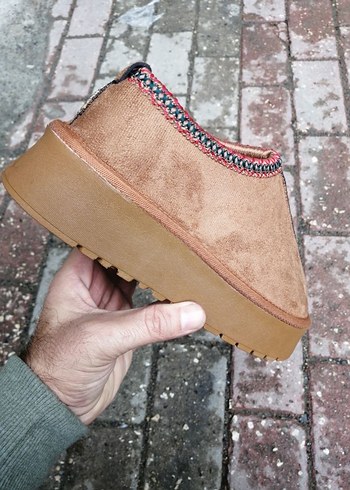 Kürklü Süet Kadın Dolgu Topuk Ev Terliği - Görsel 4