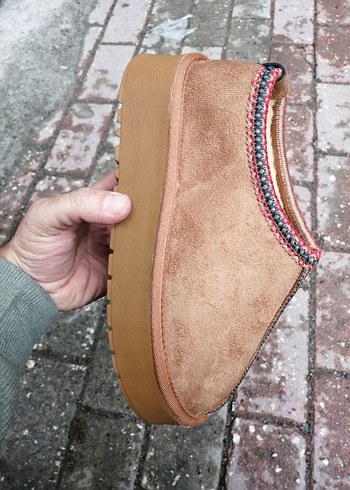 Kürklü Süet Kadın Dolgu Topuk Ev Terliği - Görsel 7