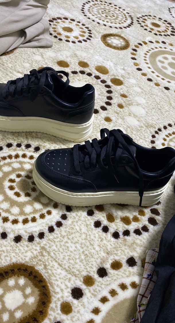 Siyah Bağcıklı Kadın Spor Ayakkabı - Görsel 3