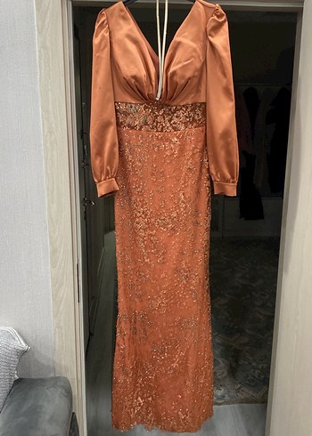 Kiremit rengi İşlemeli Uzun Kollu Kadın Abiye Elbise - Görsel 2