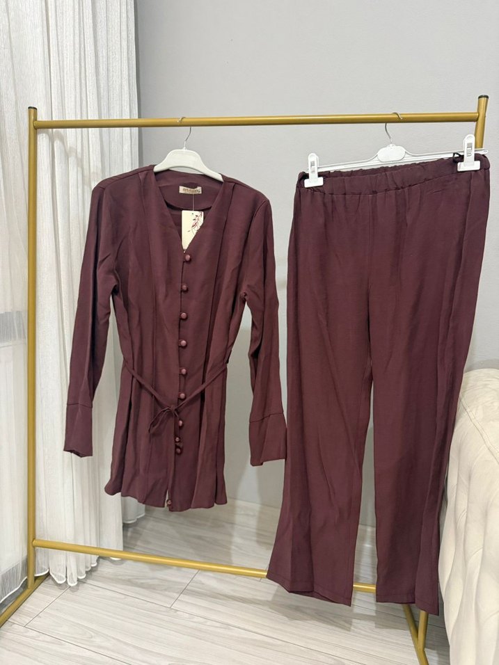 Bordo Kadın Uzun Kol Düğmeli Ofis Takım - Görsel 3