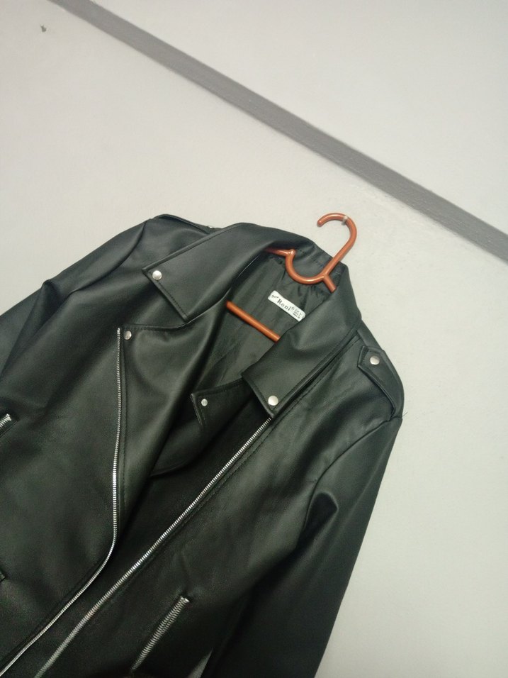 Siyah Deri Biker Ceket Kadın - Görsel 4