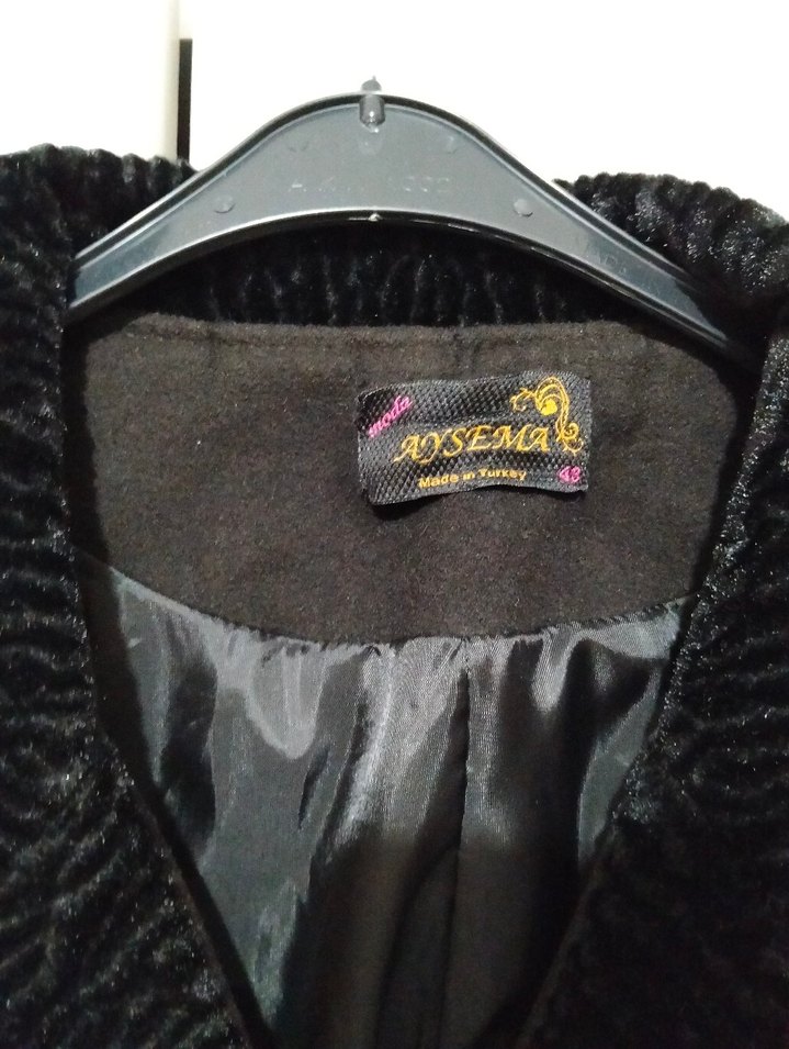 Siyah Yün Kaban Yakası Kürklü - Görsel 5