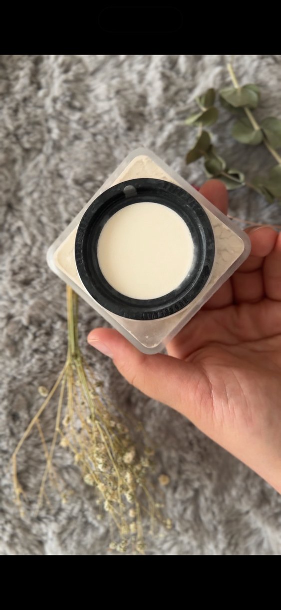 Huda Beauty Siyah Pudra - Görsel 2