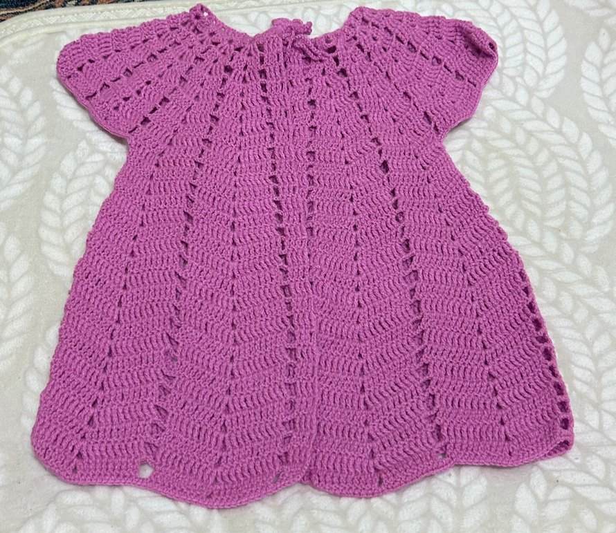 Mor Nakışlı Bebek Önlüğü - Görsel 2