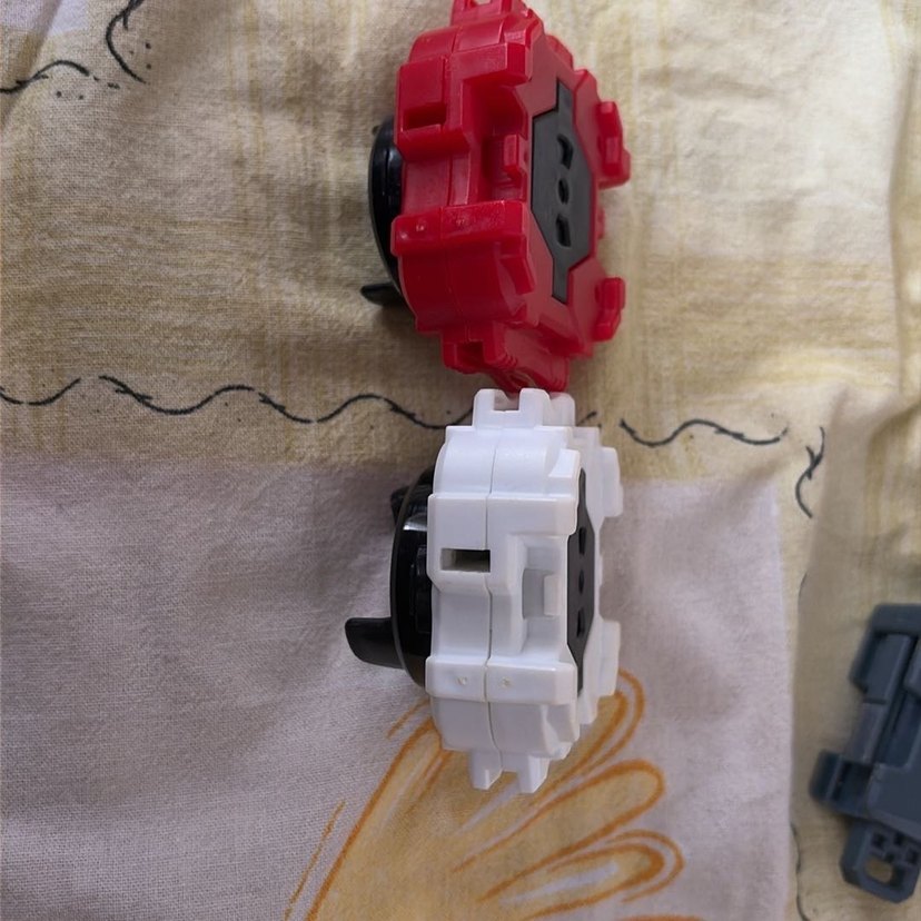 Beyblade burst çubuksuz atıcı açıklama - Görsel 3