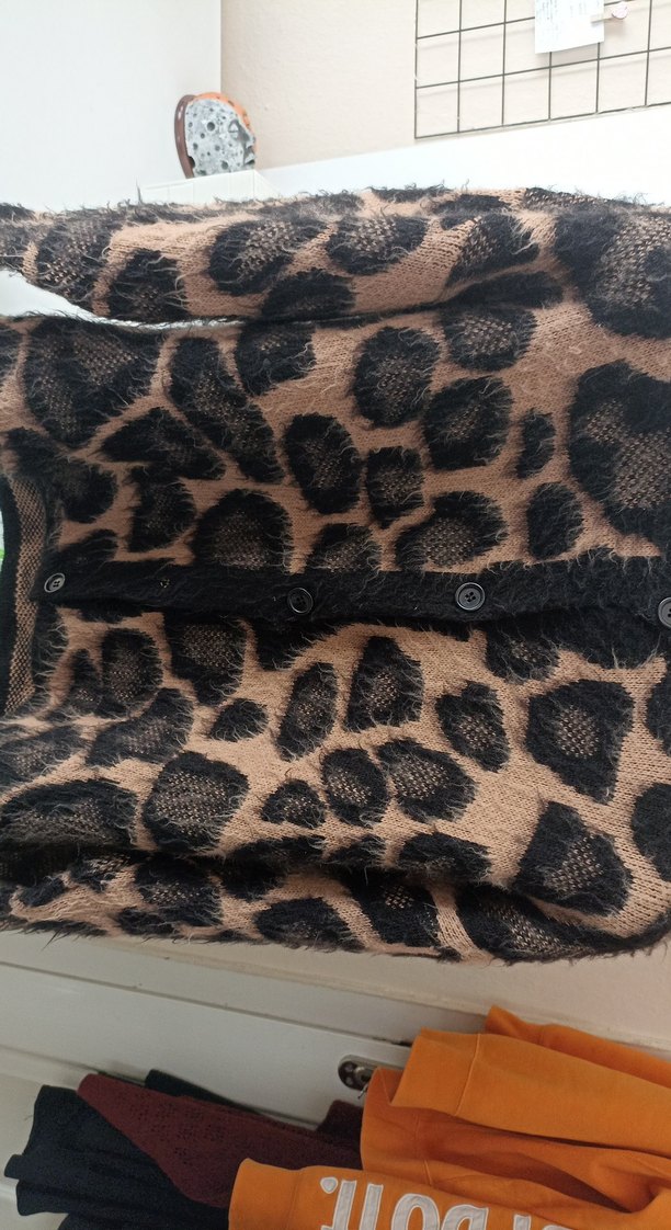 Kahverengi Leopar Desenli Kadın Hırka - Görsel 2