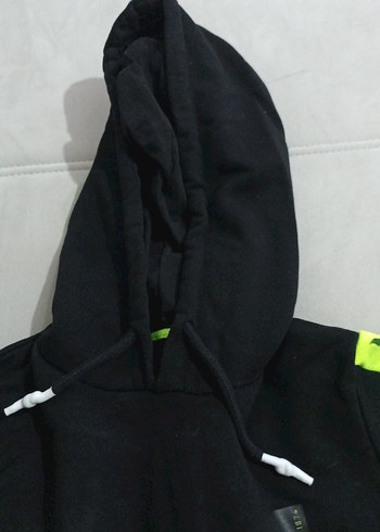 Erkek Çocuk Kapüşonlu Renkli Baskılı Sweatshirt - Görsel 4