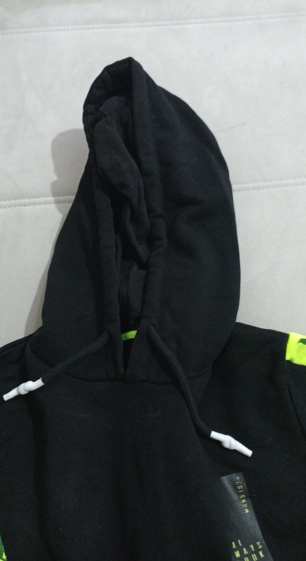 Erkek Çocuk Kapüşonlu Renkli Baskılı Sweatshirt - Görsel 4