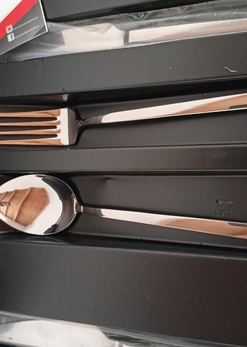 Kahramanlar Beyaz Çatal Kaşık Bıçak Seti 12 kişilik 84 parca - Görsel 14