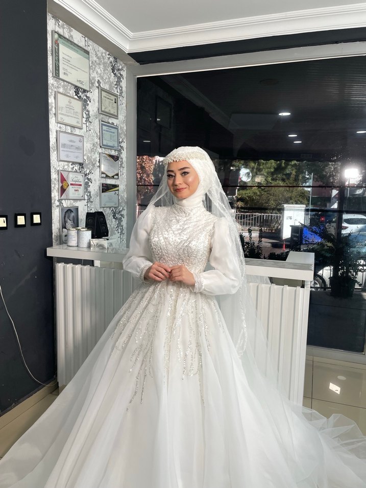 Uzun Kollu A Kesim Beyaz Gelinlik - Görsel 3