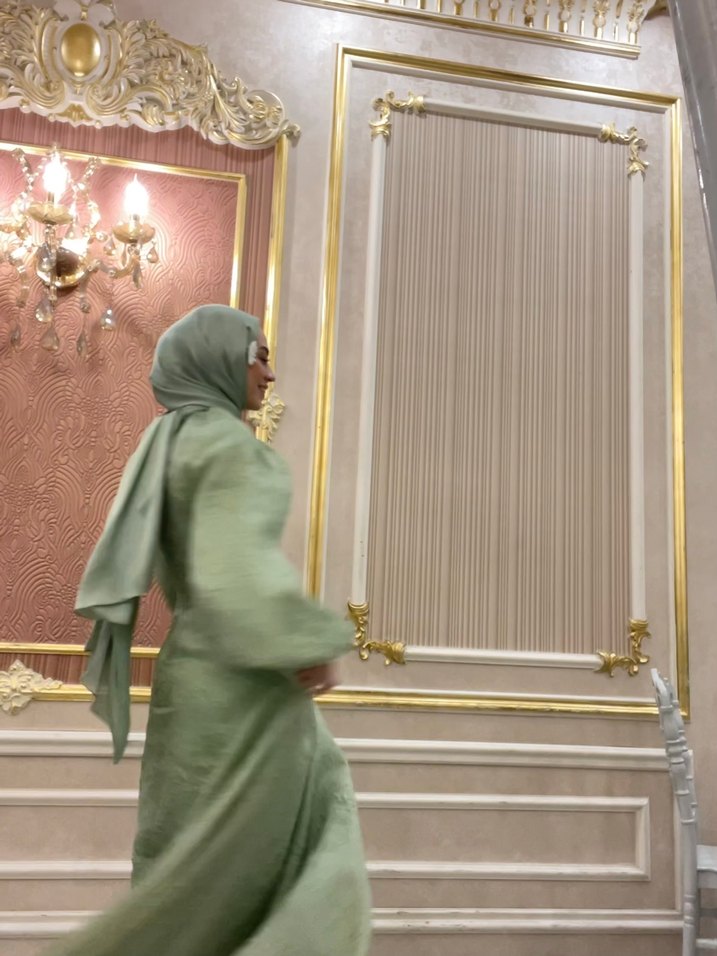 Uzun Kol, Yüksek Yaka, Etnik Desenli Kadın Abiye - Görsel 3