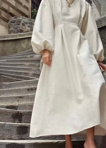 Uzun Beyaz İpek Dokulu Drapeli Kadın Elbise - Görsel 4