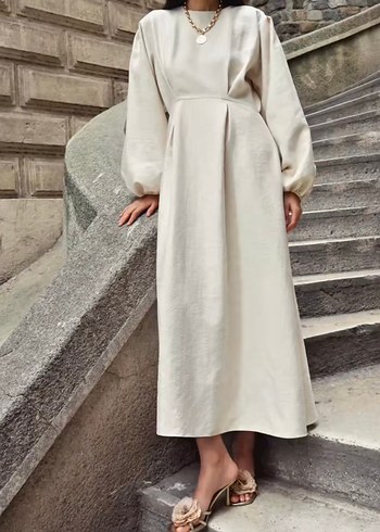 Uzun Beyaz İpek Dokulu Drapeli Kadın Elbise - Görsel 5