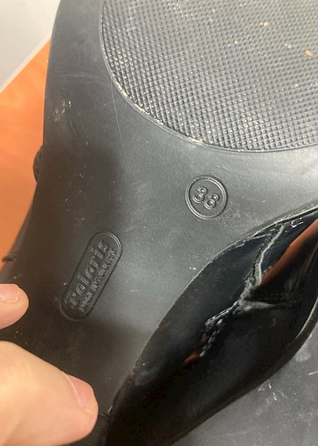 Tokalı Siyah Deri Kadın Bot - Görsel 5