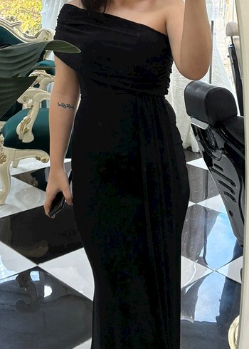 Tek Omuzlu Siyah Uzun Drapeli Elbise - Görsel 2