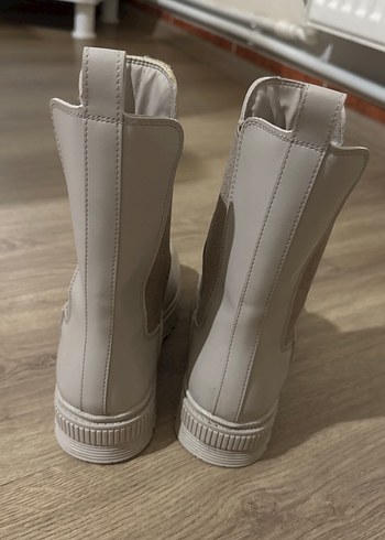 Bej Deri Kadın Topuklu Bot - Görsel 3