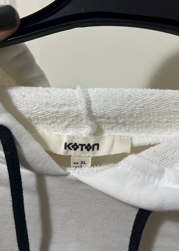 Beyaz Kapüşonlu Salaş Sweatshirt - Görsel 3