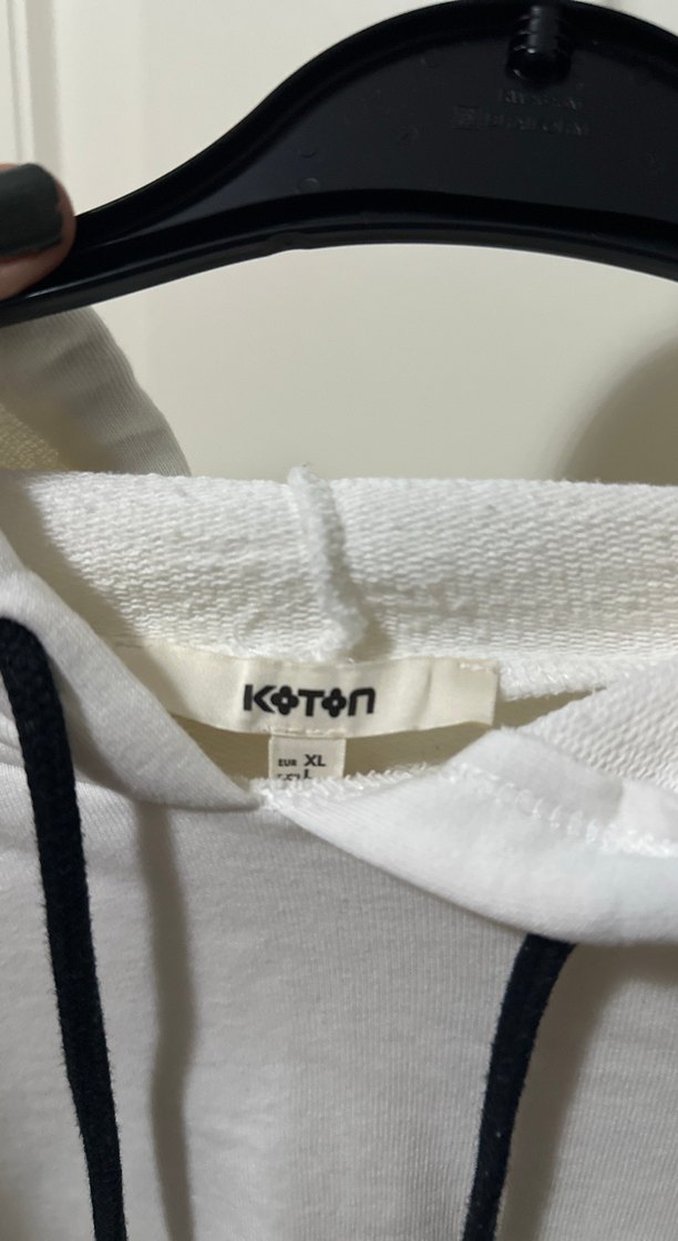 Beyaz Kapüşonlu Salaş Sweatshirt - Görsel 3