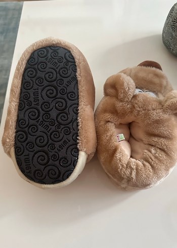 Erkek Çocuk Kahverengi Peluş Ev Terliği - Görsel 2