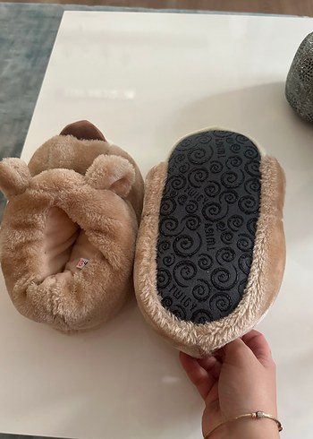 Erkek Çocuk Kahverengi Peluş Ev Terliği - Görsel 3