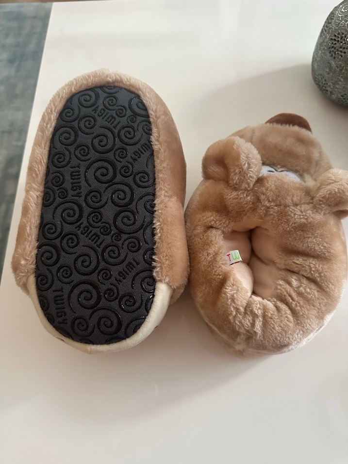 Erkek Çocuk Kahverengi Peluş Ev Terliği - Görsel 2