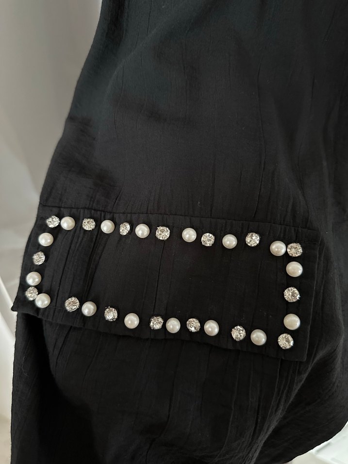 Uzun Kollu Siyah Düğmeli Keten Gömlek - Görsel 3